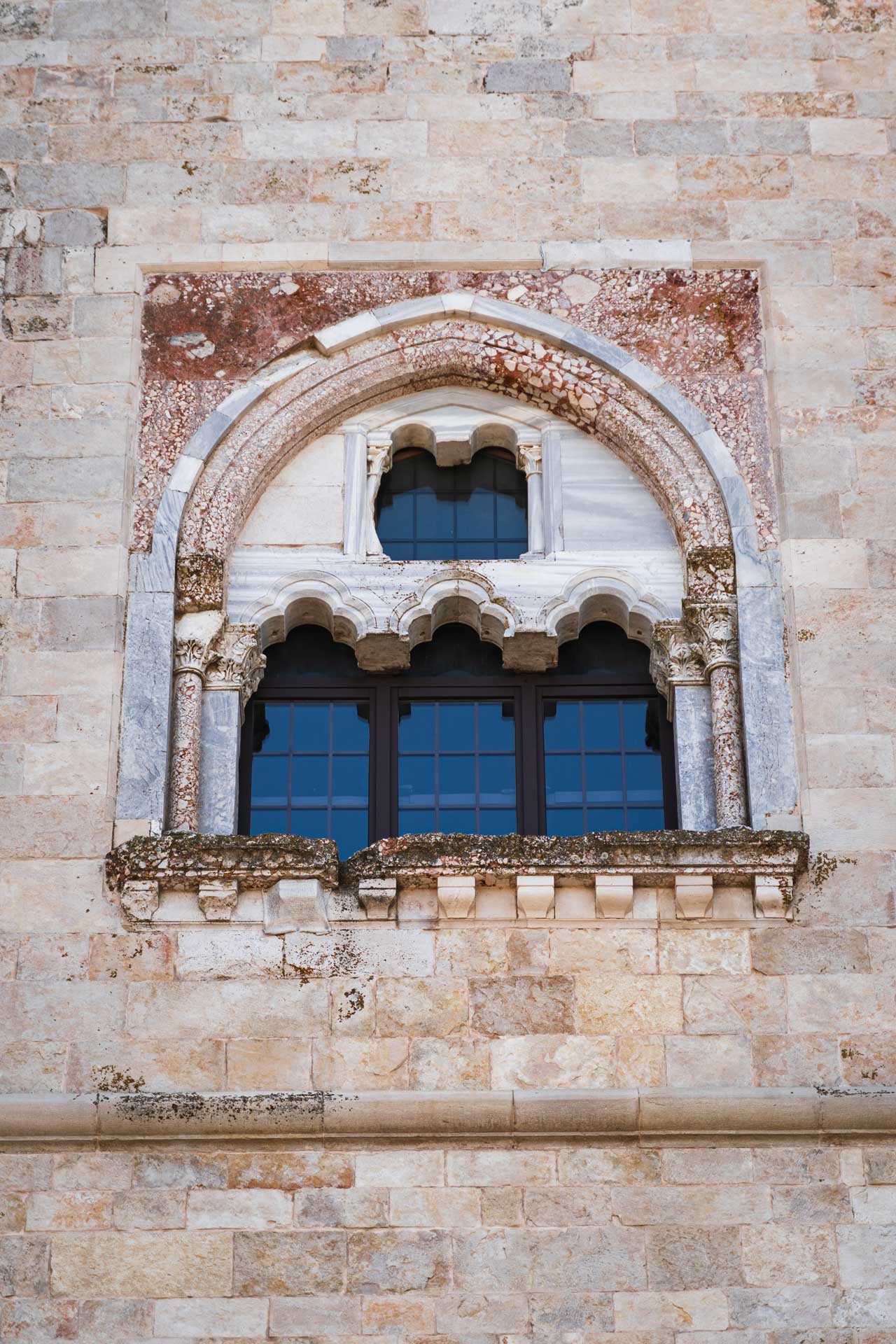 Sala II: la sala della trifora