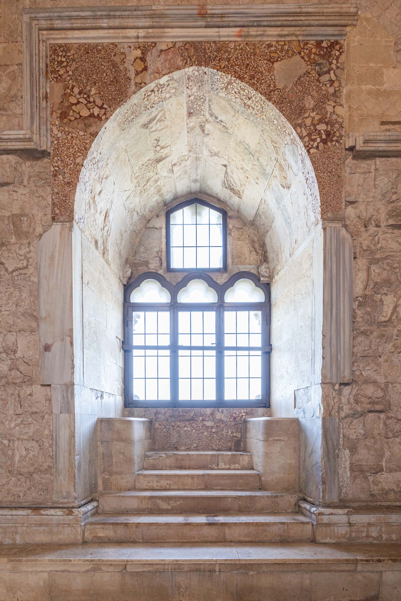 Sala II: la sala della trifora